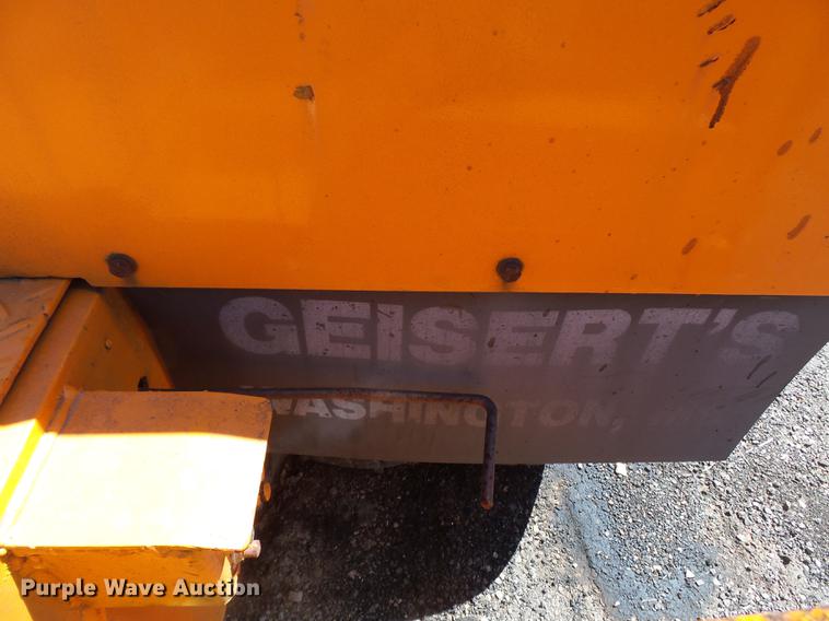 image for item DB7169 1996 Geisert tilt deck equipment trailer