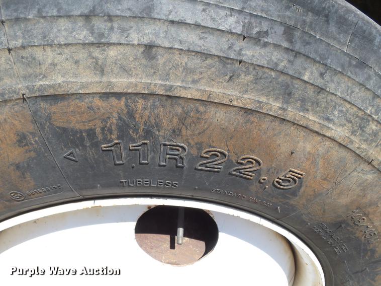 image for item DB7172 1987 Ford LN9000 dump truck