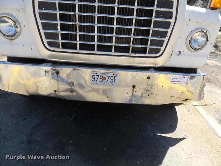 image for item DB7172 1987 Ford LN9000 dump truck