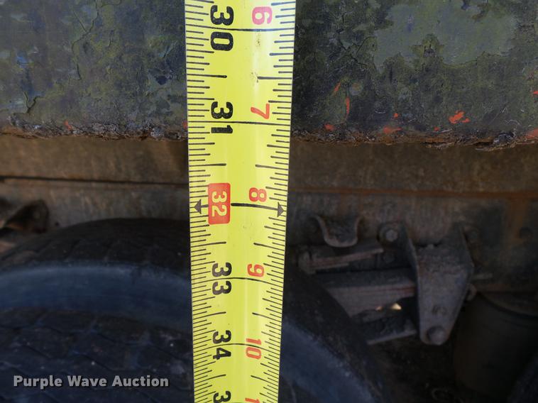 image for item DB7172 1987 Ford LN9000 dump truck