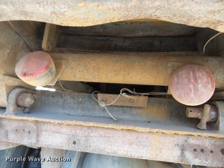 image for item DB7172 1987 Ford LN9000 dump truck