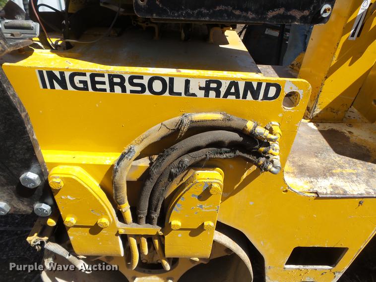 image for item DB7174 1996 Ingersoll Rand DD22 double drum vibratory roller