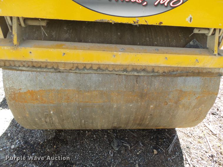 image for item DB7174 1996 Ingersoll Rand DD22 double drum vibratory roller