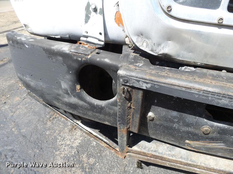 image for item DB7175 1982 Ford L9000 tank truck