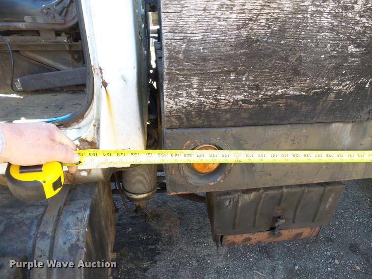 image for item DB7175 1982 Ford L9000 tank truck