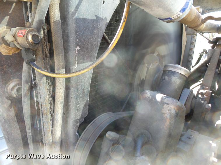 image for item DB7175 1982 Ford L9000 tank truck