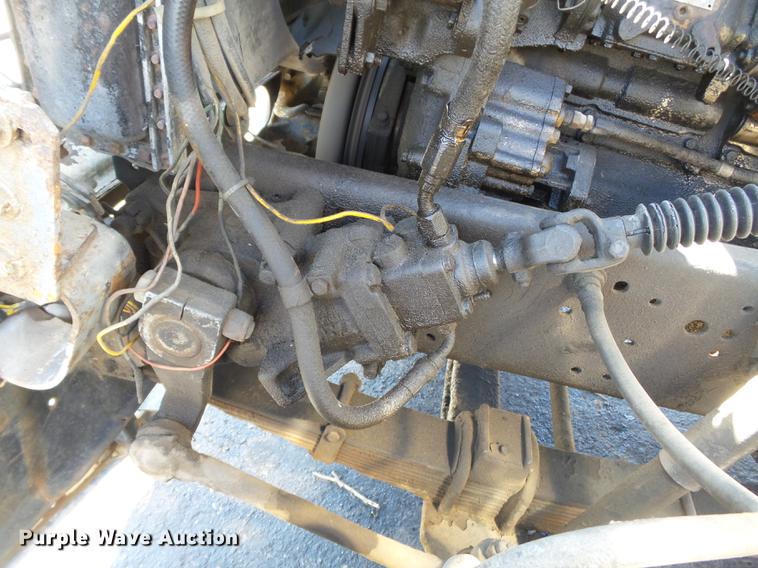 image for item DB7175 1982 Ford L9000 tank truck