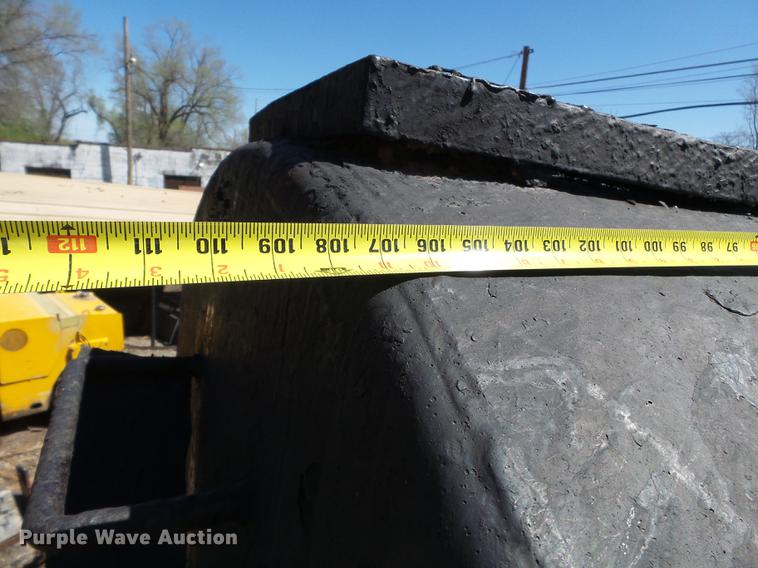 image for item DB7175 1982 Ford L9000 tank truck