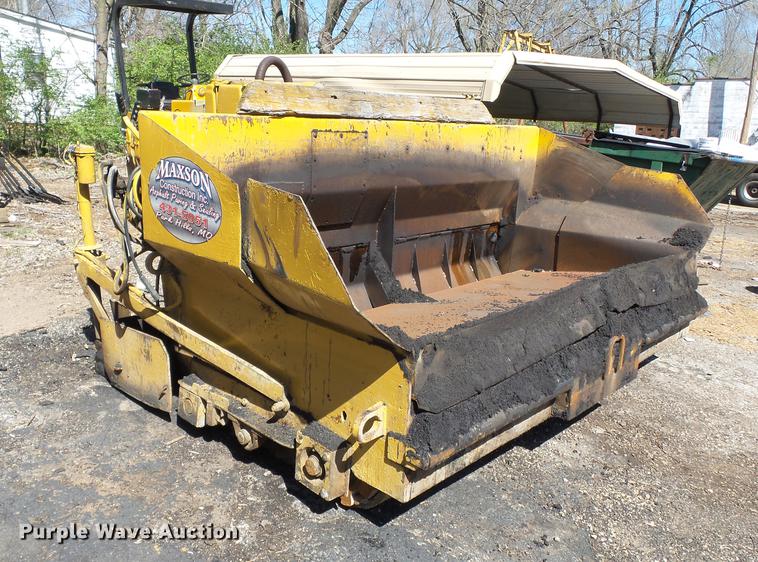 image for item DB7176 Caterpillar AP200 paver