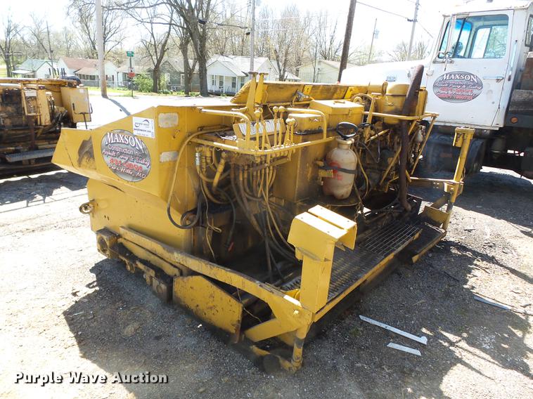 image for item DB7176 Caterpillar AP200 paver