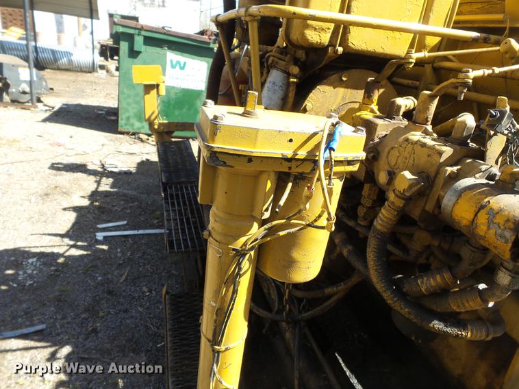 image for item DB7176 Caterpillar AP200 paver