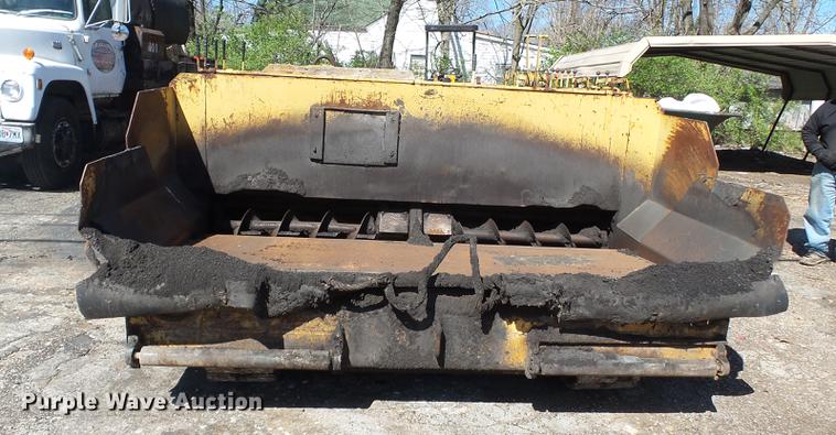 image for item DB7177 Gehl T650BD paver