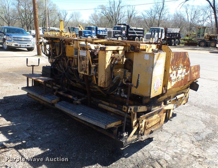 image for item DB7177 Gehl T650BD paver