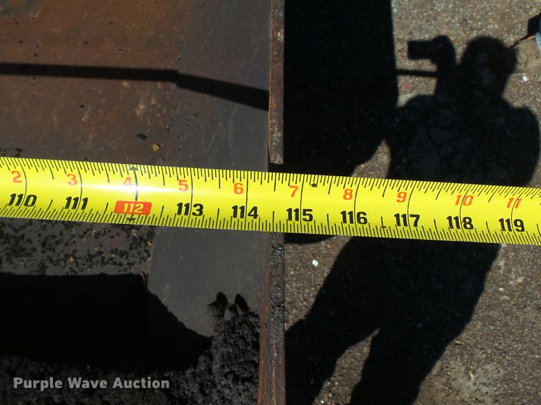 image for item DB7177 Gehl T650BD paver