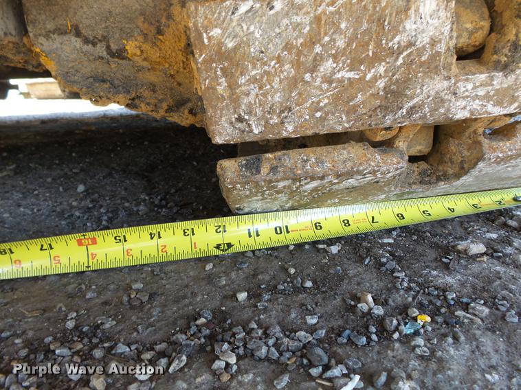 image for item DB7177 Gehl T650BD paver