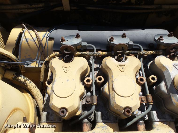 image for item DB7177 Gehl T650BD paver