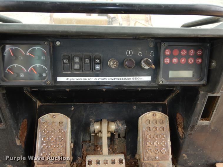 image for item DC0366 2003 Caterpillar 963C track loader