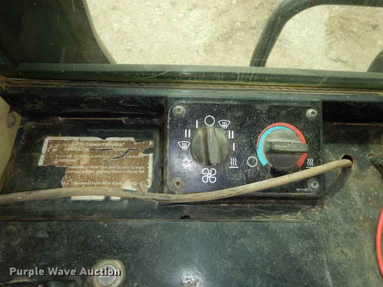 image for item DC0366 2003 Caterpillar 963C track loader