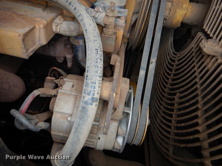 image for item DC0366 2003 Caterpillar 963C track loader