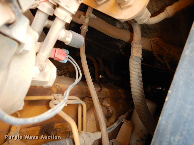 image for item DC0366 2003 Caterpillar 963C track loader