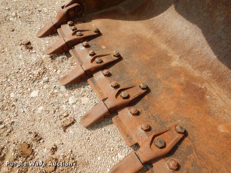 image for item DC0366 2003 Caterpillar 963C track loader