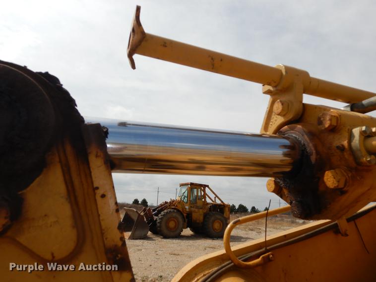 image for item DC0366 2003 Caterpillar 963C track loader