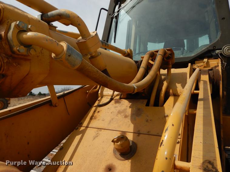 image for item DC0366 2003 Caterpillar 963C track loader