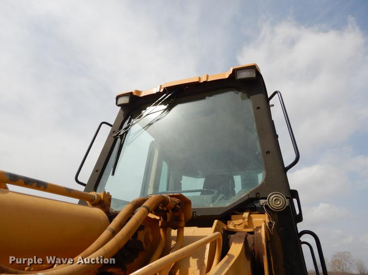 image for item DC0366 2003 Caterpillar 963C track loader