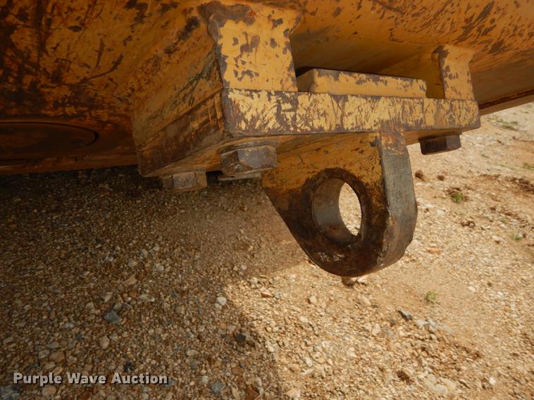 image for item DC0366 2003 Caterpillar 963C track loader