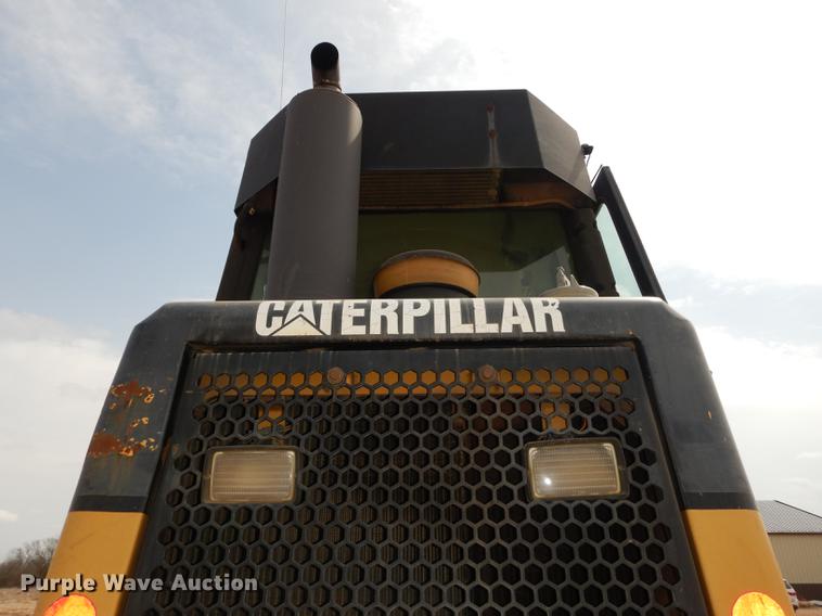 image for item DC0366 2003 Caterpillar 963C track loader