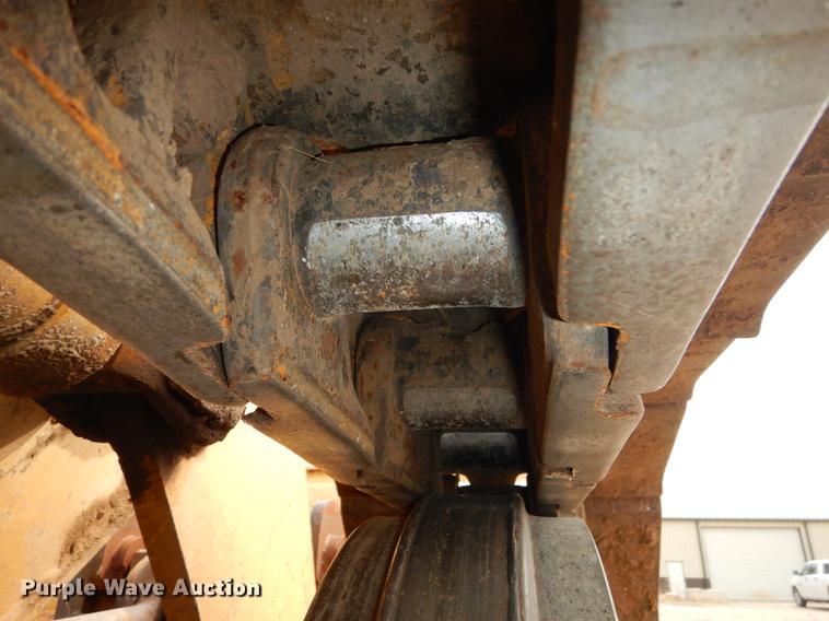 image for item DC0366 2003 Caterpillar 963C track loader