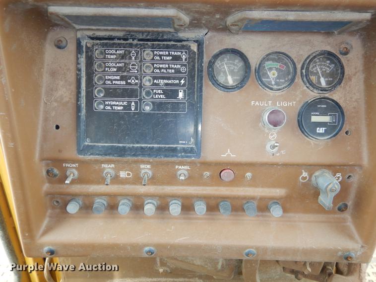 image for item DC0387 1984 Caterpillar D10L dozer