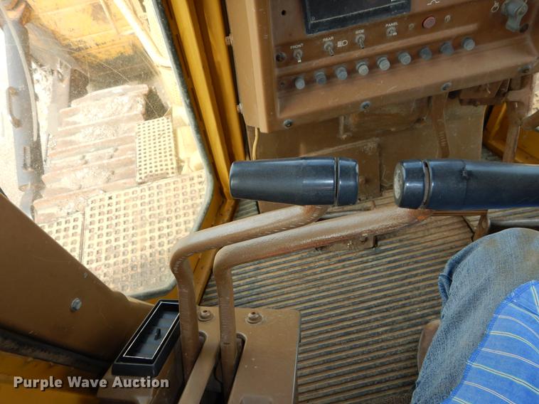 image for item DC0387 1984 Caterpillar D10L dozer