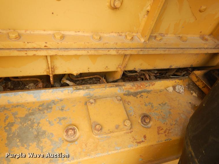 image for item DC0387 1984 Caterpillar D10L dozer