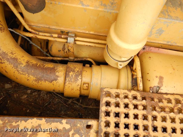 image for item DC0387 1984 Caterpillar D10L dozer