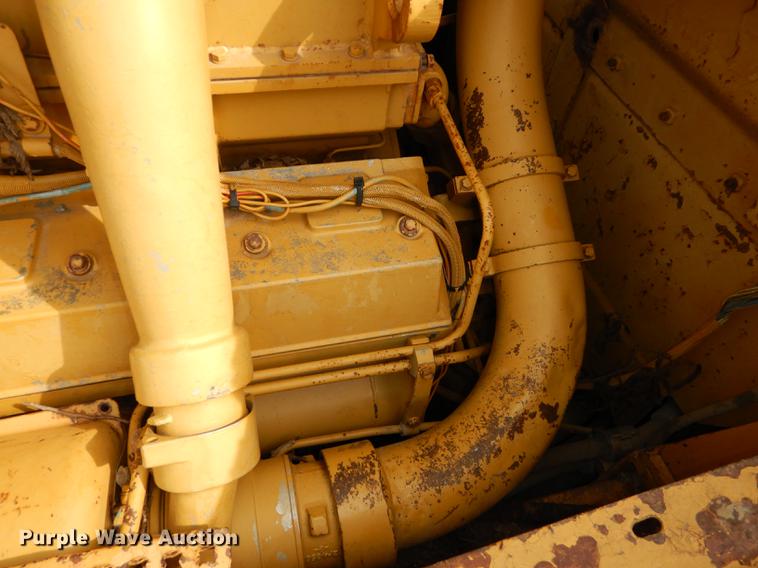 image for item DC0387 1984 Caterpillar D10L dozer