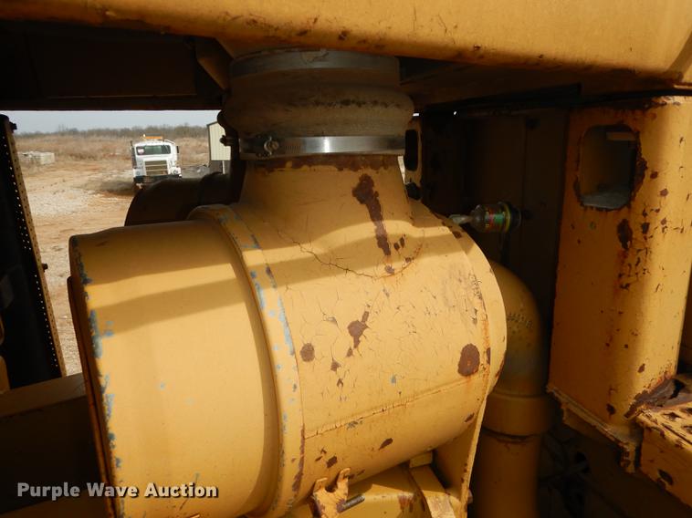 image for item DC0387 1984 Caterpillar D10L dozer