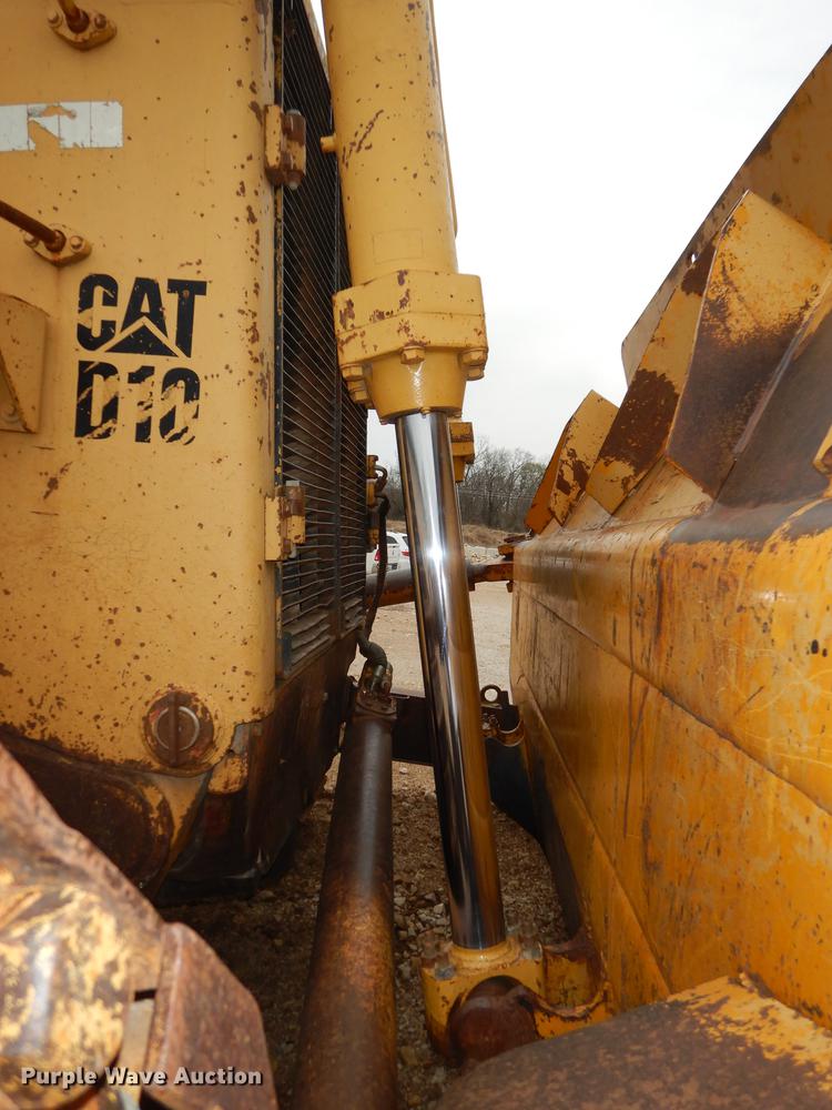 image for item DC0387 1984 Caterpillar D10L dozer