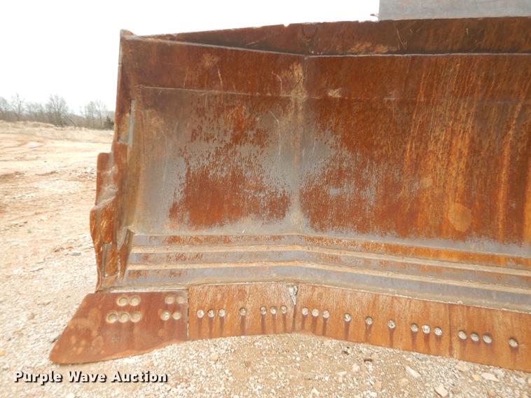 image for item DC0387 1984 Caterpillar D10L dozer
