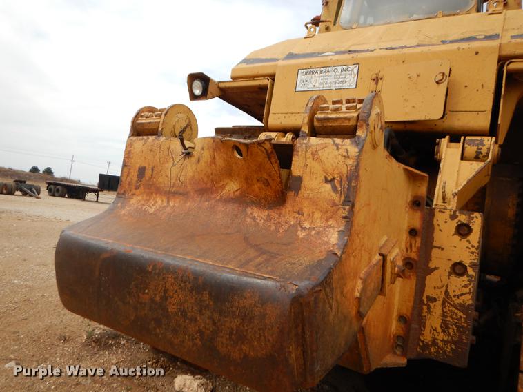 image for item DC0387 1984 Caterpillar D10L dozer