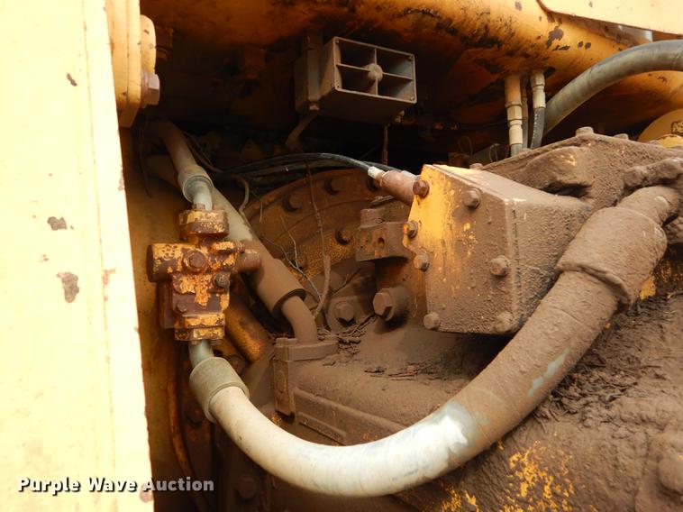 image for item DC0387 1984 Caterpillar D10L dozer