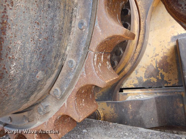 image for item DC0387 1984 Caterpillar D10L dozer