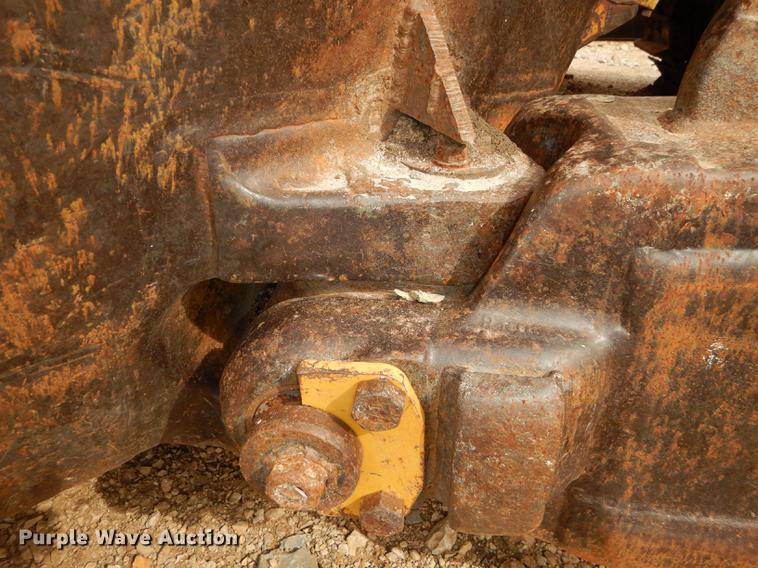 image for item DC0387 1984 Caterpillar D10L dozer