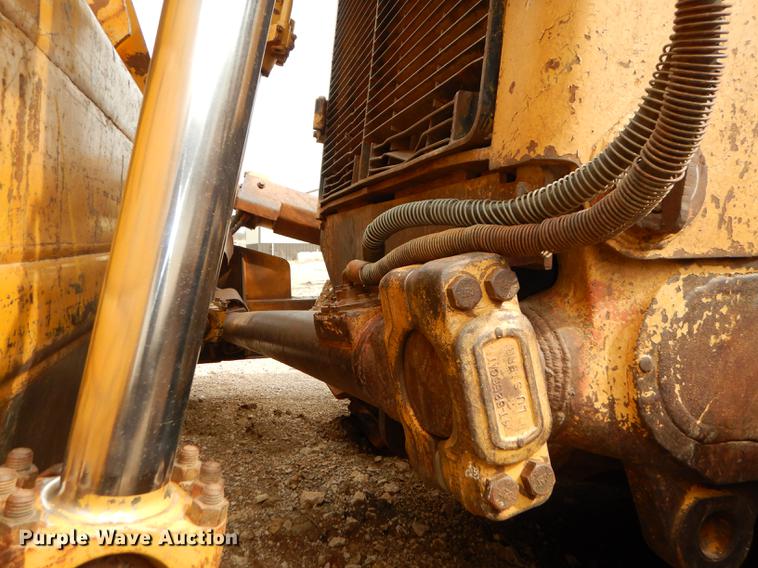 image for item DC0387 1984 Caterpillar D10L dozer