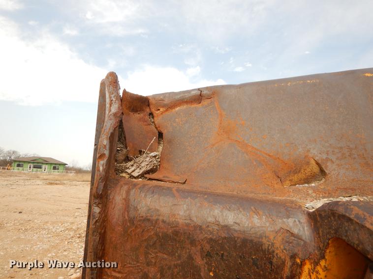 image for item DC0387 1984 Caterpillar D10L dozer