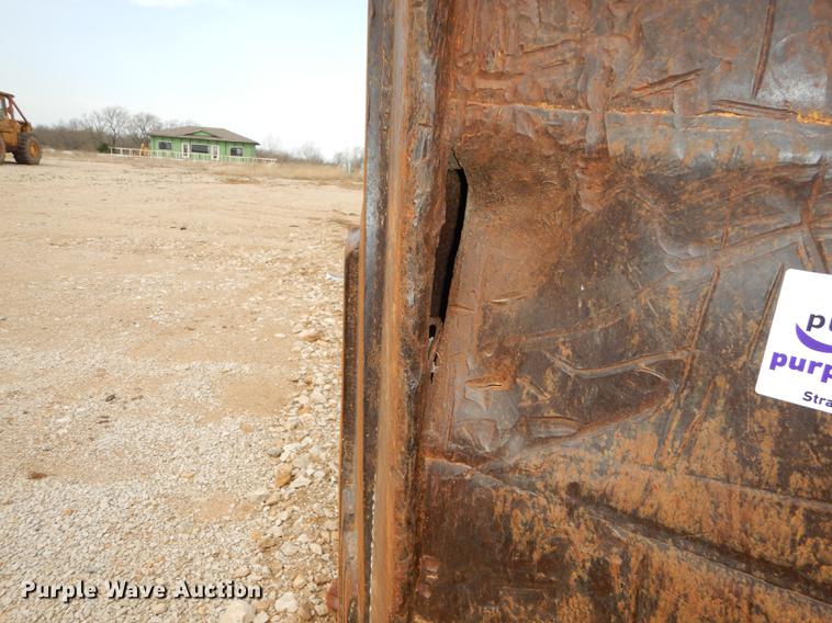 image for item DC0387 1984 Caterpillar D10L dozer