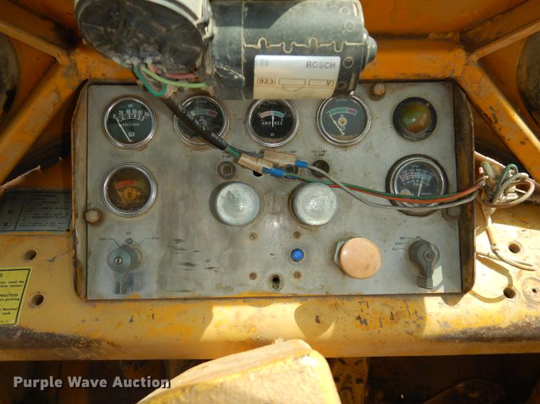 image for item DC0388 1970 Caterpillar 980B wheel loader