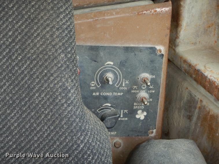 image for item DC0395 Caterpillar D10 dozer