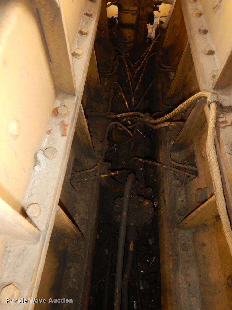 image for item DC0395 Caterpillar D10 dozer