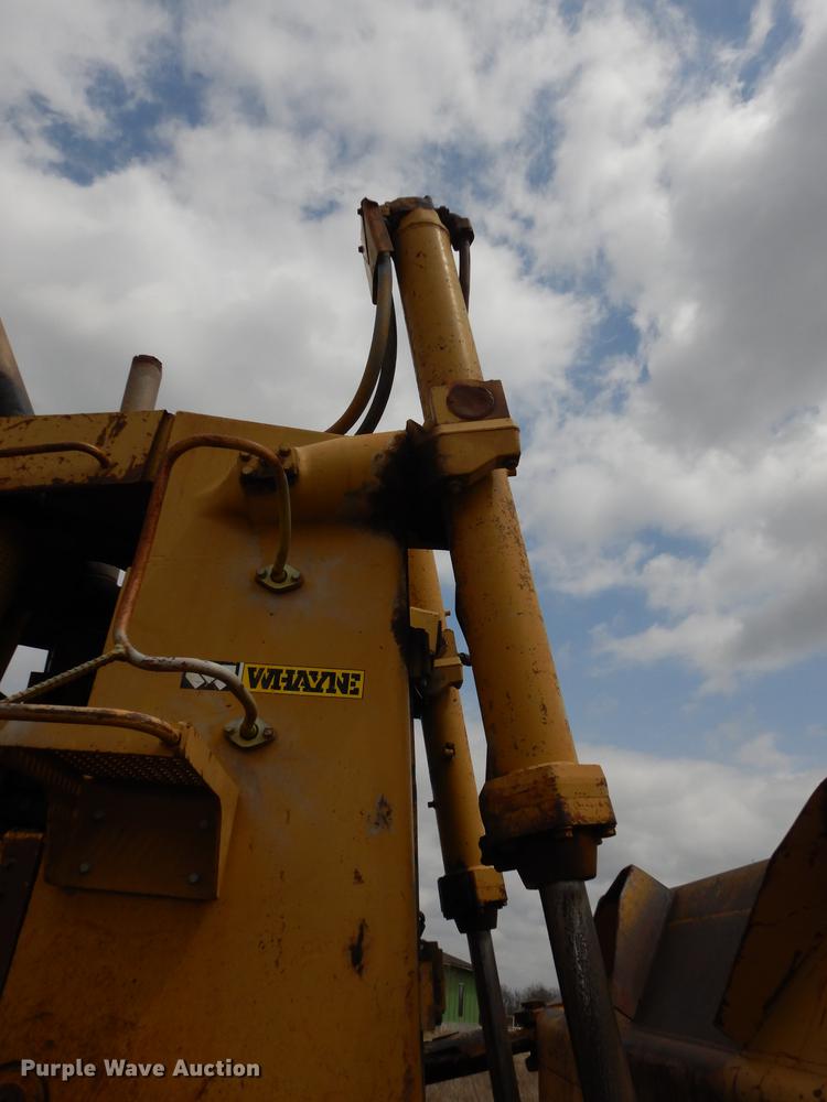 image for item DC0395 Caterpillar D10 dozer